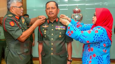 Tim Menembak Td Terima Jalur Gemilang Berita Tentera Darat Malaysia