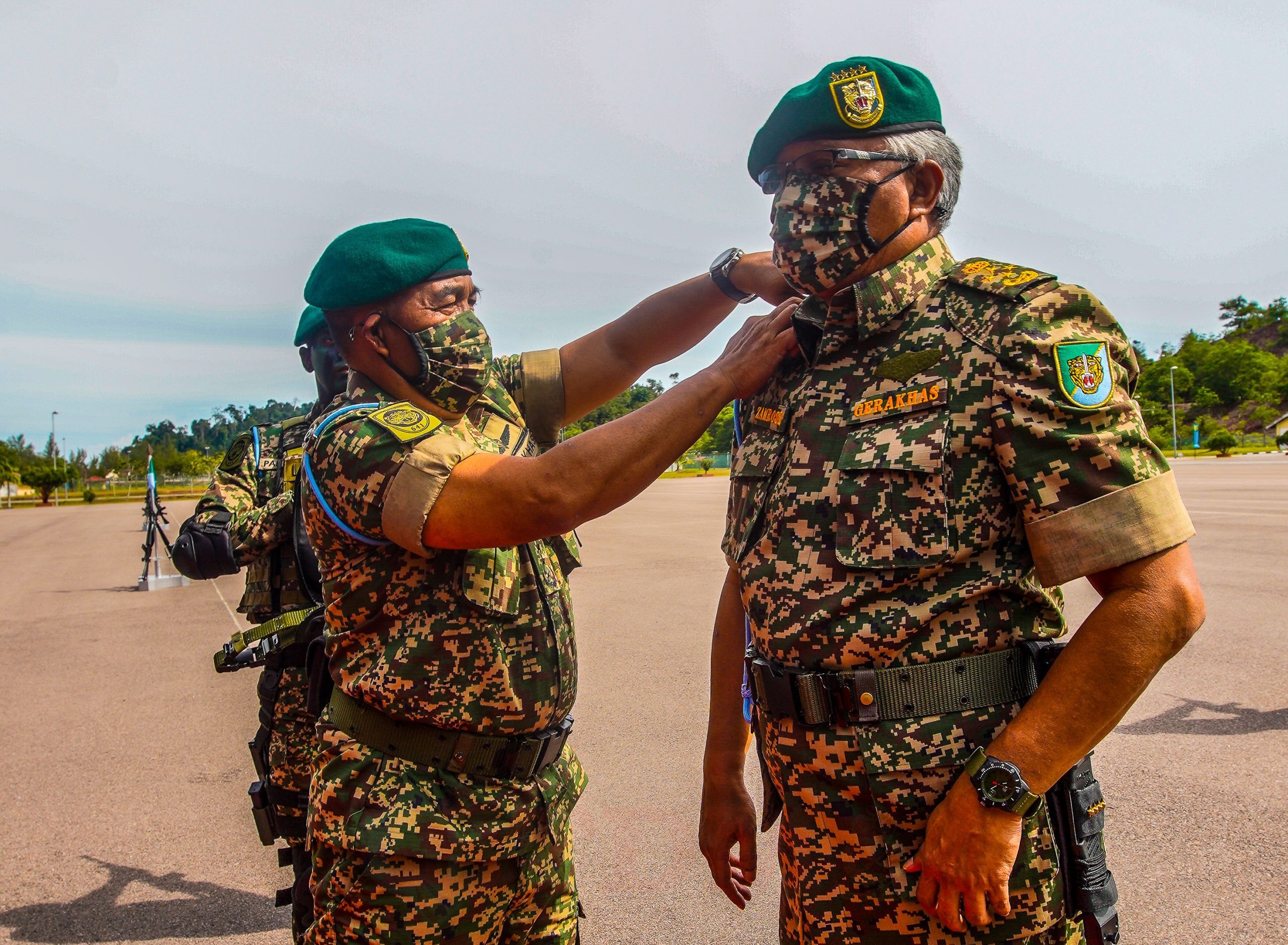 PTD Di Anugerah Beret Hijau Kehormat u2013 Berita Tentera Darat Malaysia